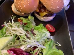 四重芝士牛肉汉堡-bluefrog蓝蛙(皇庭广场店)