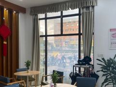 -赫尔森口腔·牙齿种植修复