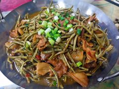 野豆角烧肉-文娟土菜馆(天柱山店)