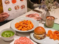 -潮一不贰·法式甜品·生日蛋糕·西式简餐(外滩店)