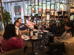 -LEO CAFE