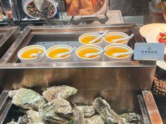 -雍容荟帝王蟹活龙虾展台自助(IFS黑金店)