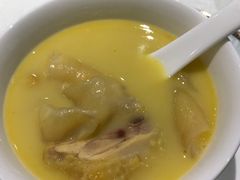 花胶鸡锅底-上房火鍋(新天地店)