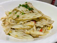 -湘潭九龙鱼头店(城南西路店)