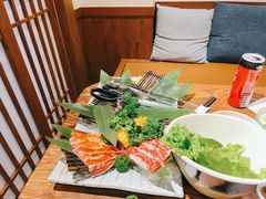 -明洞阿姨·韩式酱蟹烤肉·创意料理(三元桥店)