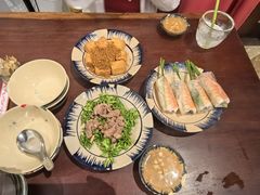 -Cuc Gach Quan Restaurant