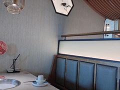 -左庭右院鲜牛肉火锅(浦江欢乐颂店)