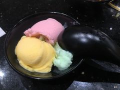 -钱小主·自助回旋烤肉火锅餐厅(东方新天地店)