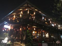 -Dash Teak House