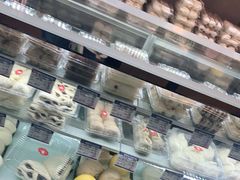 零售区-白玉兰食品(中山公园龙之梦店)