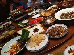 -老滇山寨•云南特色菜•地方菜•民族风情歌舞表演(金碧店)