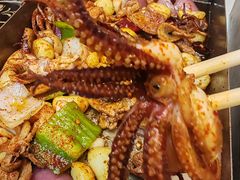 -老东镇啤酒屋海鲜加工·蒸汽海鲜·海鲜烧烤(台东店)