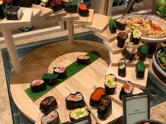 -大中华希尔顿酒店-念自助餐·嗨啤·小龙虾