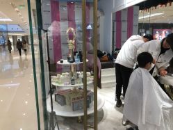 -SoSweet香港专业儿童美发沙龙(IFS国际金融店/春熙路店)