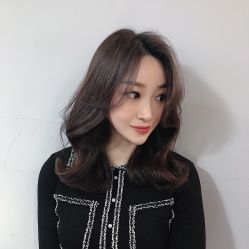 -银星女王公园发型艺术沙龙