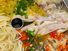 黄椒鱼头-老湘亲·品鉴湘菜(湖里店)