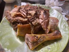 -艾力江和田馕坑烤肉店
