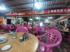 -黄记四更烤乳猪店