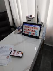 -苗方清颜专业祛痘·皮肤管理