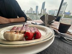 -MONICH牛排融合餐厅(和义大道购物中心店)