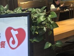 -呷佬·长沙手工米粉(金沙江路店)