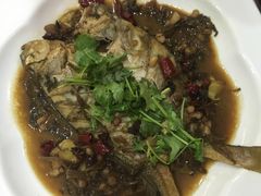 -鲁班小馆(政四街店)