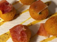 -MONICH牛排融合餐厅(和义大道购物中心店)