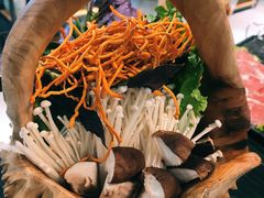 菌菇拼盘-东椰·海南椰子鸡火锅(朝阳门店)