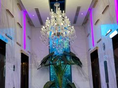 -上海虹桥西郊假日酒店