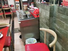-烧哥美蛙肥肠鱼火锅·十五年社区店