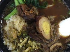 -好一家牛肉粉(山东路家乐福店)