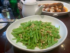 松仁炒茼蒿-老厨家(友谊路总店)