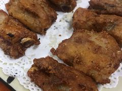 招牌蒜香骨-辉记潮汕海鲜砂锅粥(市桥店)