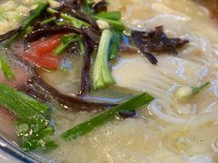 蒙自鸡汤过桥米线线-雀舞云南菜(乐客城店)