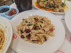 -肥肥虾庄·金牌油焖大虾(汉口城市广场店)