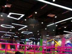 -酷跳蹦床主题公园(万胜广场店)