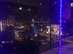 -云顶旋转自助景观餐厅