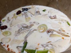 -滇香肴·云南菜蒸汽石锅鱼(云南北路店)