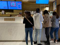 -奈雪的茶(湖滨银泰in77C区PRO店)