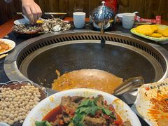 -袁小二大东北铁锅炖(吉祥村总部)