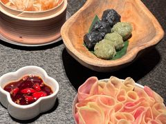 -三出山火锅(南京万象天地店)
