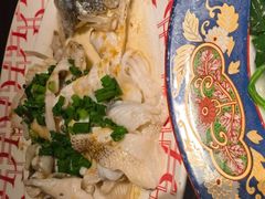 -粤·向群饭店(麓景路店)