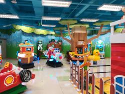 -莫莉幻想儿童乐园(武汉保利广场店)