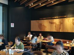 大堂-星巴克臻选(莘庄仲盛店)