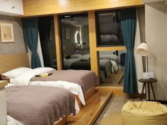 -闲隅江景艺术酒店(解放碑洪崖洞总店)