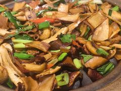 -云海肴·汽锅鸡·云南代表菜(天山百盛优客店)