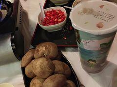 -鲜入围煮花胶鸡海鲜火锅