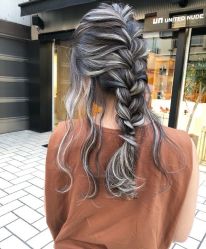 -变画·发型STUDIO