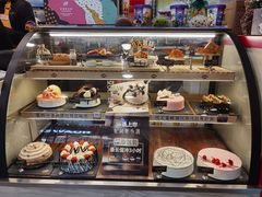-DQ·蛋糕·冰淇淋(大宁国际商业广场店)