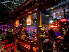 -城墙外BAR